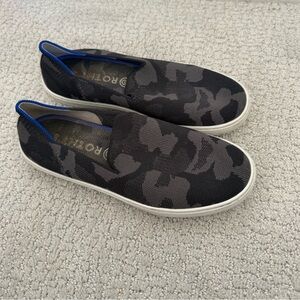Rothys Sneakers Size 7 Camo Slip on Comfy Breathable Minimalist